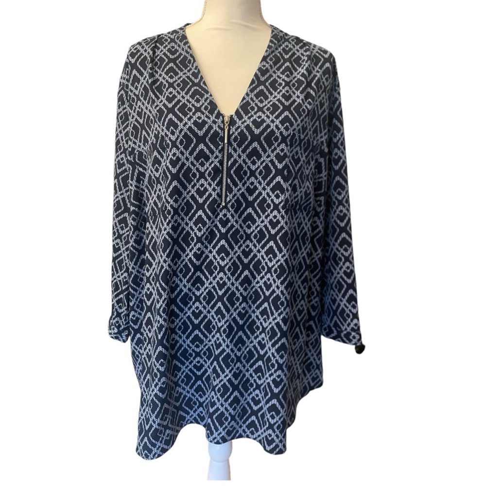 Jaclyn Smith Top